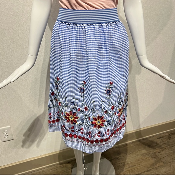 NWOT MAGIC Floral Embroidered Skirt Blue Checkered Garterized Waist Size XL - Picture 5 of 15
